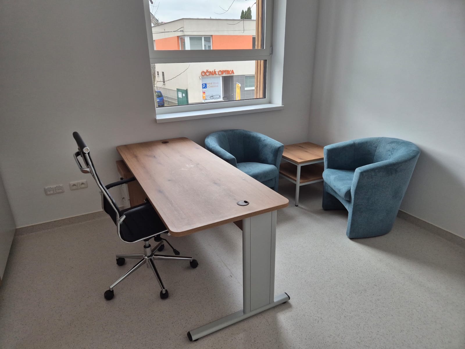 1eac7696 16a4 4254 8905 3ceb29be115d 2 Zariadenie interiéru nemocnice