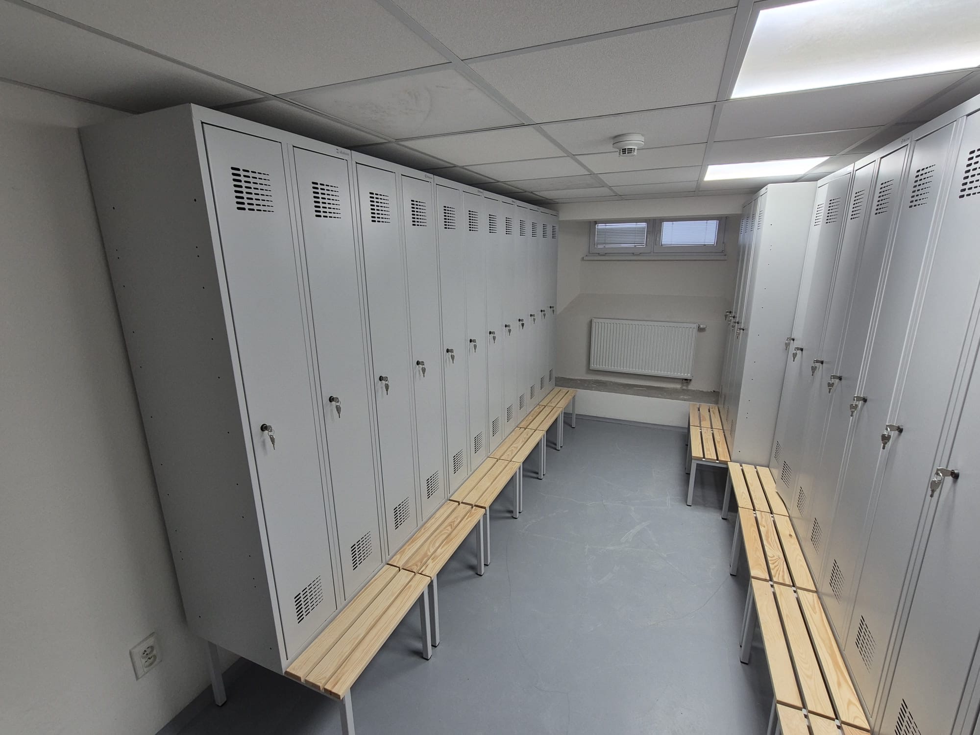 3bb86b0e 9671 4194 86f9 715290f86587 2 Zariadenie interiéru nemocnice