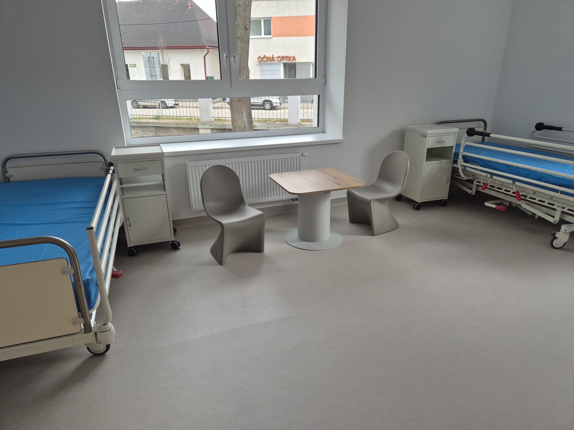 83c9a529 b28a 49e1 ac01 33422a795c11 2 Zariadenie interiéru nemocnice